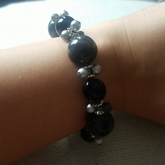 Black and charcoal bracelet - Picture 3 of 3